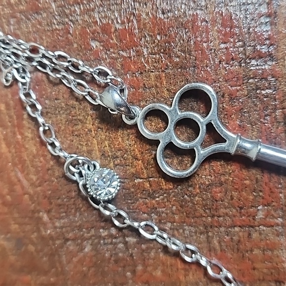 Skeleton Silver Key Adjustable Necklace Rhinestone 26" - Picture 4 of 6